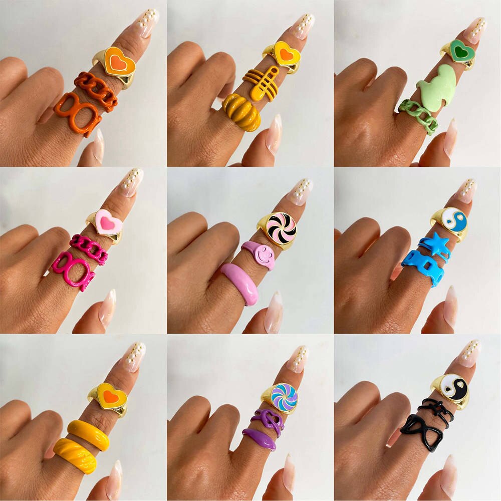 KISS WIFE Vintage Golden Heart Smile Rings Set for Women Ins Style Colorful Love Rings Cute Finger Rings for Girls Jewelry Gifts